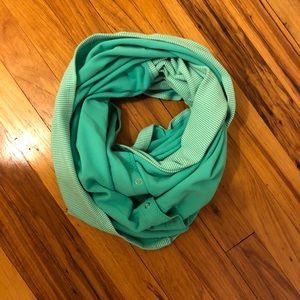 Lululemon scarf